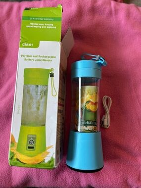 Portable Rechargeable Juice Blender - Blue
